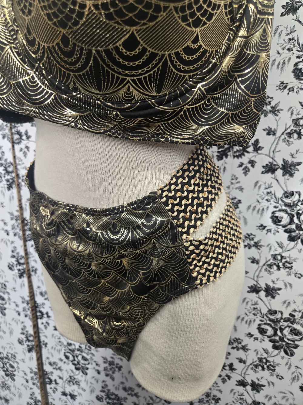 4XL Women’s Metallic Black & Gold High-Waist Bikini Set